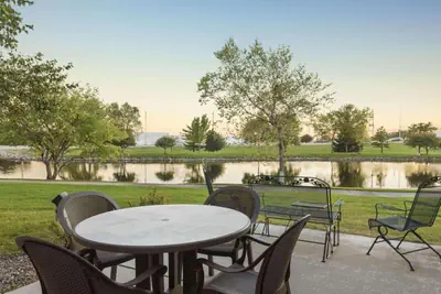 Photo 3 - Country Inn & Suites by Radisson, Ankeny - Des Moines