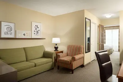 Photo 5 - Country Inn & Suites by Radisson, Grinnell, IA