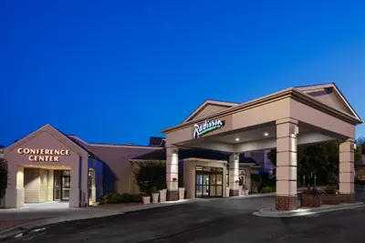 Photo 3 - Holiday Inn Coralville - Iowa City by IHG