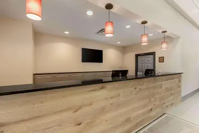 Photo 4 - Country Inn & Suites by Radisson, Elk Grove Village-Itasca