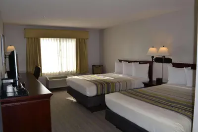 Photo 4 - Country Inn & Suites by Radisson, Gurnee, IL