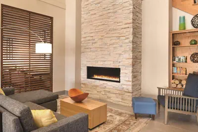 Photo 4 - Country Inn & Suites by Radisson, Galena, IL