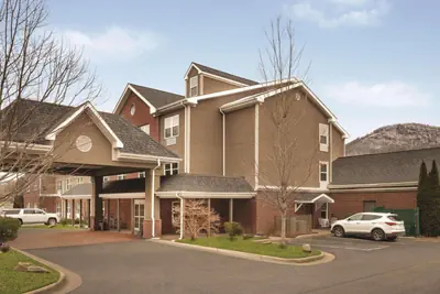 Photo 3 - Country Inn & Suites by Radisson, Boone, NC