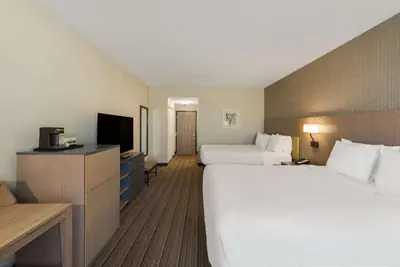 Photo 3 - Country Inn & Suites by Radisson, Findlay, OH
