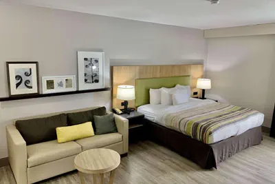 Photo 5 - Country Inn & Suites by Radisson, Sandusky South, OH