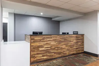 Photo 2 - Hampton Inn Athens