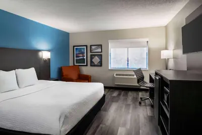 Photo 2 - La Quinta by Wyndham Chicago Tinley Park