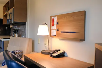 Photo 2 - Candlewood Suites - Peoria at Grand Prairie by IHG