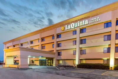 Photo 4 - La Quinta by Wyndham Chicago Gurnee