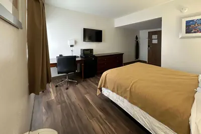 Photo 5 - Quality Inn & Suites Albany Airport