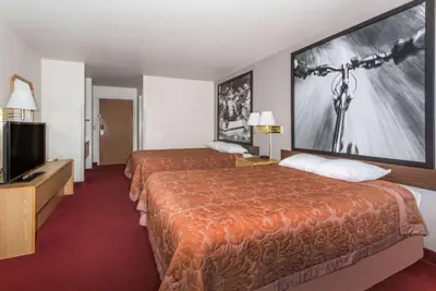 Photo 5 - Super 8 by Wyndham Fruita