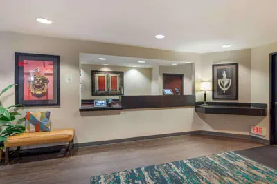 Photo 3 - Studio 6 Corporate Extended Stay Chicago Lisle IL