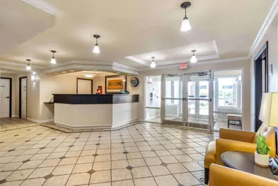 Photo 3 - Extended Stay America Select Suites - Chicago - Lombard - Oakbrook
