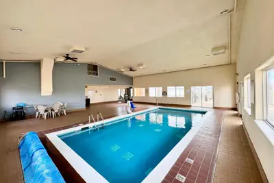 Photo 3 - Best Western Montrose Inn