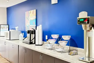 Photo 4 - Microtel Inn & Suites by Wyndham Springfield