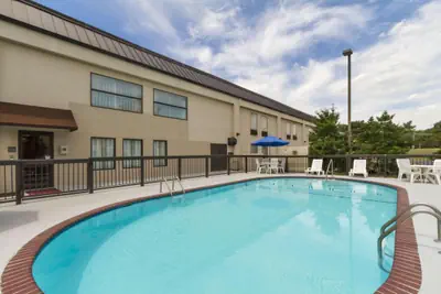 Photo 5 - Hampton Inn Forrest City
