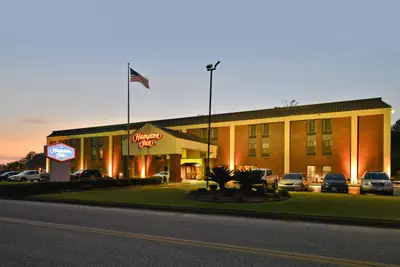 Photo 3 - Hampton Inn - Greenville