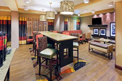 Photo 2 - Hampton Inn Jonesboro