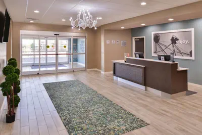 Photo 4 - Hampton Inn Emporia, KS
