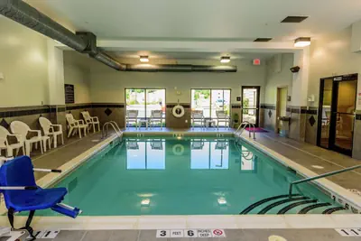 Photo 5 - Hampton Inn and Suites Jamestown