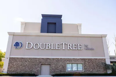 Photo 4 - DoubleTree by Hilton Tinton Falls-Eatontown