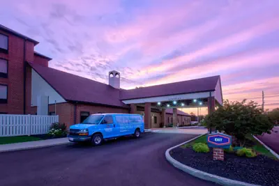 Photo 4 - Hampton Inn & Suites Cleveland-Airport/Middleburg Heights