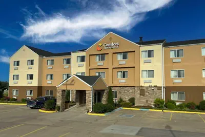 Photo 2 - Comfort Inn & Suites Coralville - Iowa City near Iowa River Landing