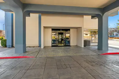Photo 3 - Quality Inn & Suites North Little Rock