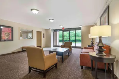 Photo 2 - Extended Stay America Select Suites - Atlanta - Alpharetta - Northpoint - East