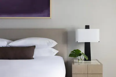Photo 2 - Kimpton Claret Hotel by IHG