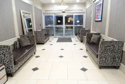 Photo 3 - Overland Park Hotel