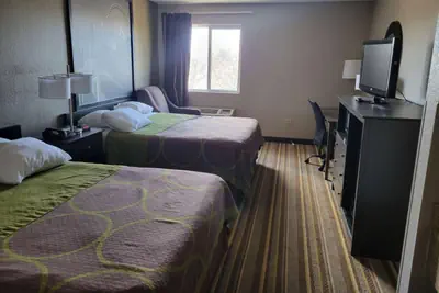 Photo 4 - Super 8 by Wyndham Aurora/Naperville Area
