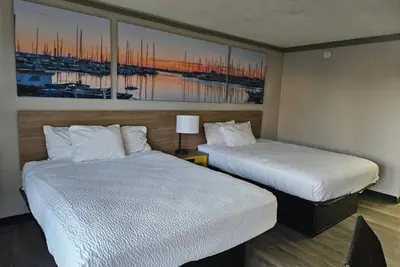 Photo 2 - Days Inn by Wyndham Washington