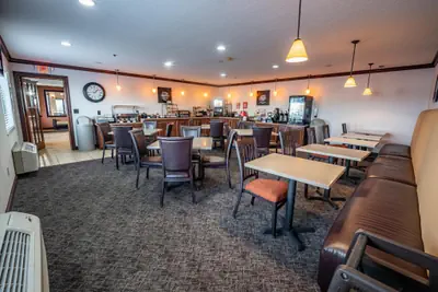 Photo 5 - Christopher Inn and Suites