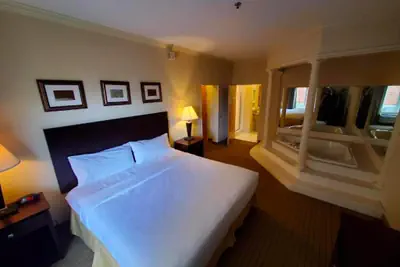 Photo 5 - The Arc Hotel