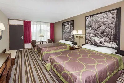 Photo 5 - Super 8 by Wyndham Valdosta Mall