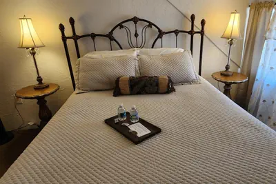 Photo 4 - Lily Creek Lodge