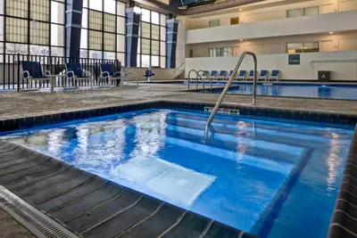 Photo 2 - Four Points by Sheraton Peoria