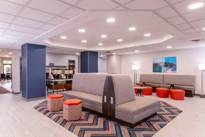 Photo 2 - Hampton Inn & Suites St. Louis-Chesterfield