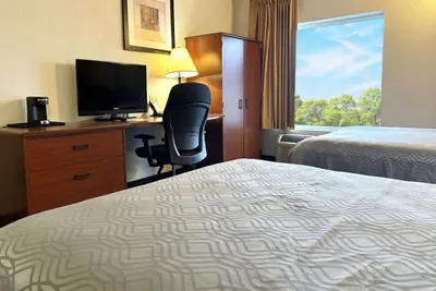 Photo 5 - AmericInn by Wyndham Urbana Champaign University Area