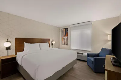 Photo 5 - Everhome Suites Huntsville - Research Park