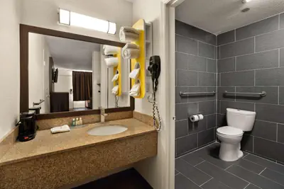 Photo 5 - Quality Inn Yemassee - Point South I-95