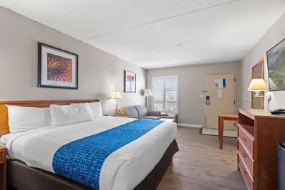 Photo 5 - Travelodge by Wyndham Pueblo