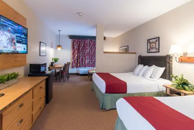 Photo 3 - Six Flags Great Escape Lodge & Indoor Waterpark
