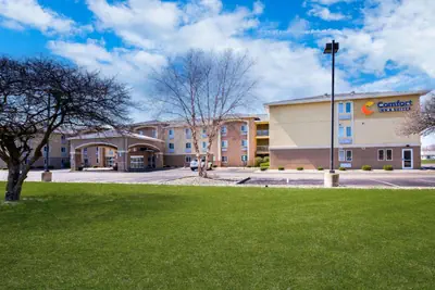 Photo 4 - Comfort Inn & Suites Springfield I-55