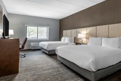 Photo 4 - Amwell Suites