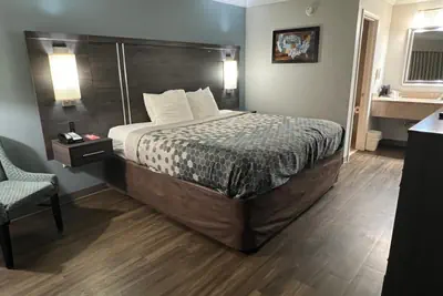 Photo 2 - Econo Lodge Byron - Warner Robins