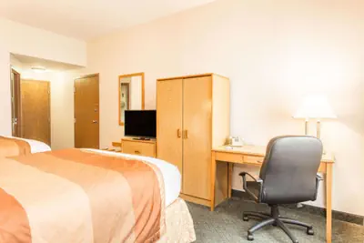 Photo 3 - Baymont by Wyndham Cincinnati Sharonville