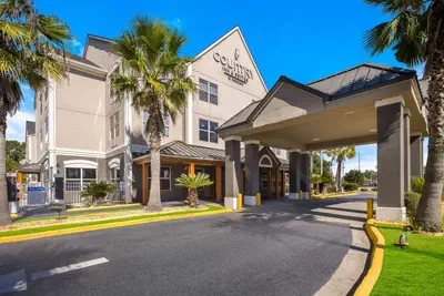 Photo 2 - Country Inn & Suites by Radisson, Hinesville, GA