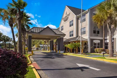 Photo 3 - Country Inn & Suites by Radisson, Hinesville, GA